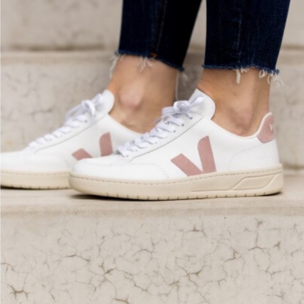 Veja sneakers V12 Leather White pink Size 9 (40)